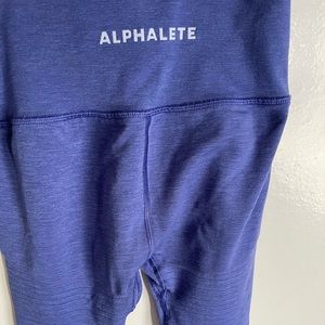 Alphalete size S in blue color - high waisted, great compression